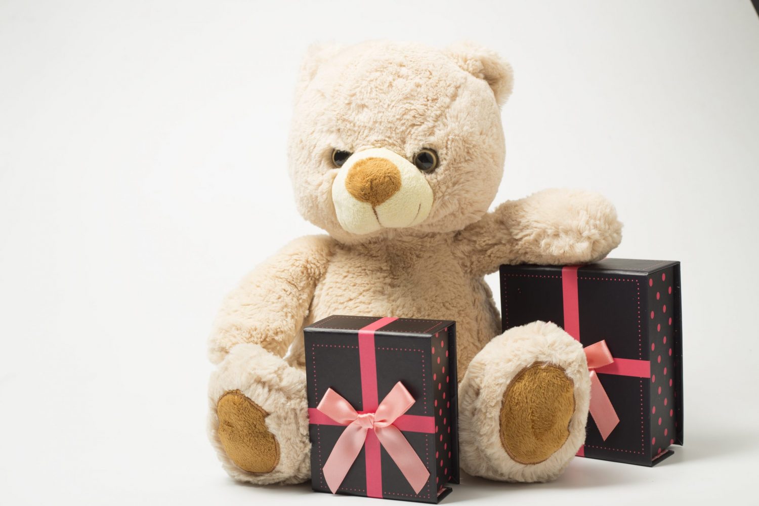 Teddybär und Geschenke - Geschenkideen für Kinder